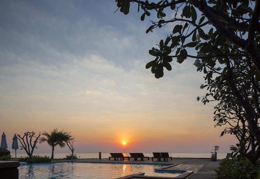 I Tara Resort & Spa Haad Chao Samran Zewnętrze zdjęcie